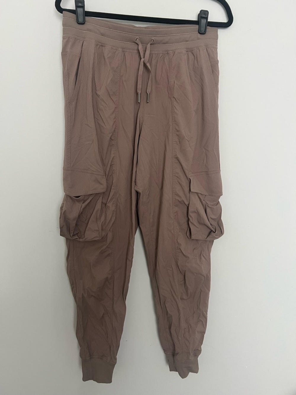 Lululemon Dance Studio Relaxed-Fit Mid-Rise Cargo Jogger Size M in Taupetastic
